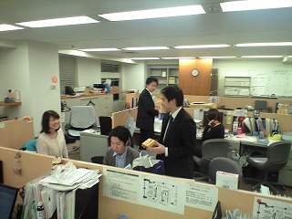 s-CA390255001.jpg
