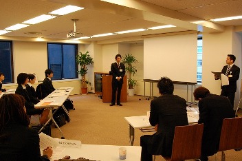今日の写真じゃないですけどね・・・